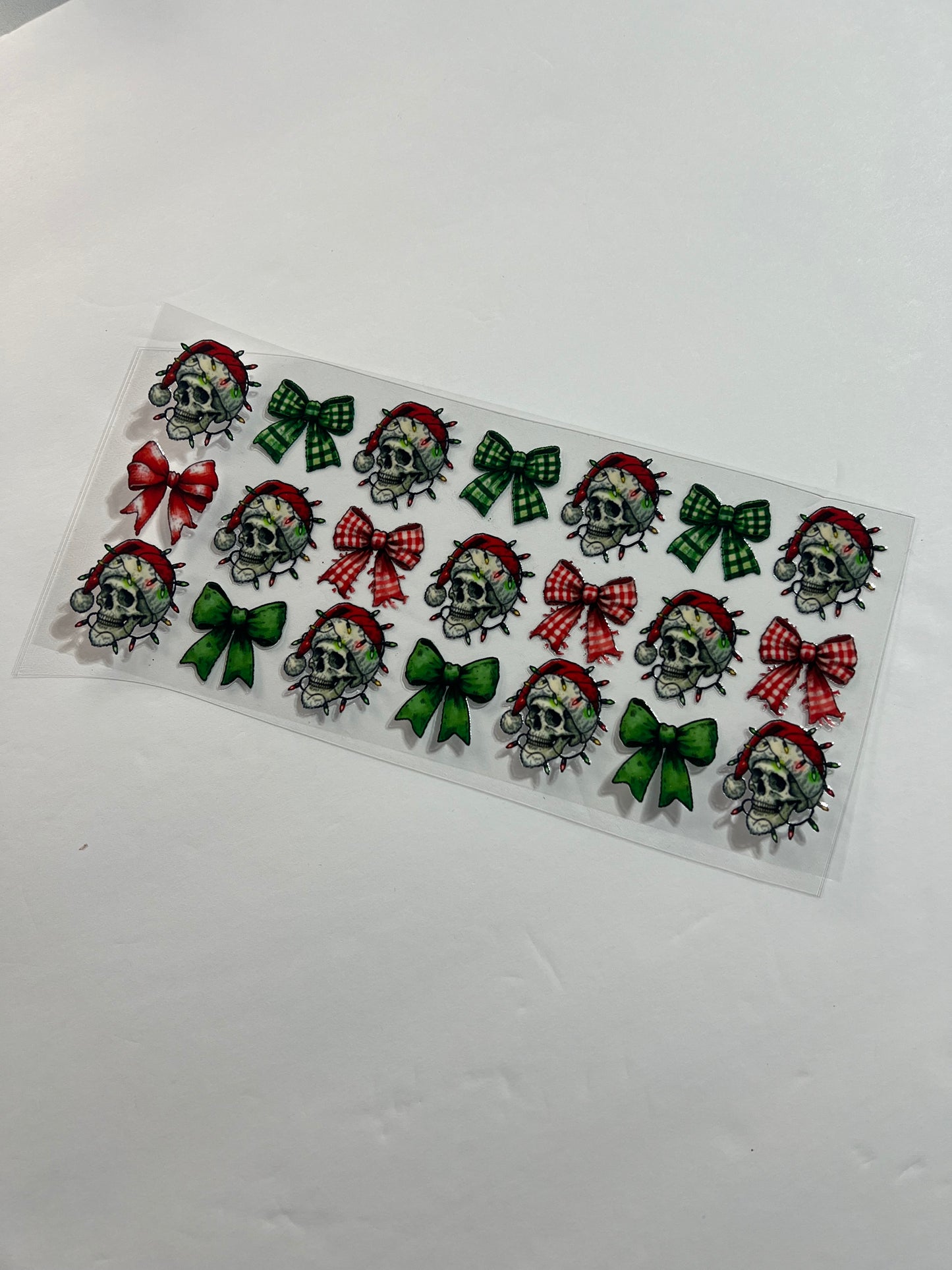 Santa Skulls UVDTF Wrap