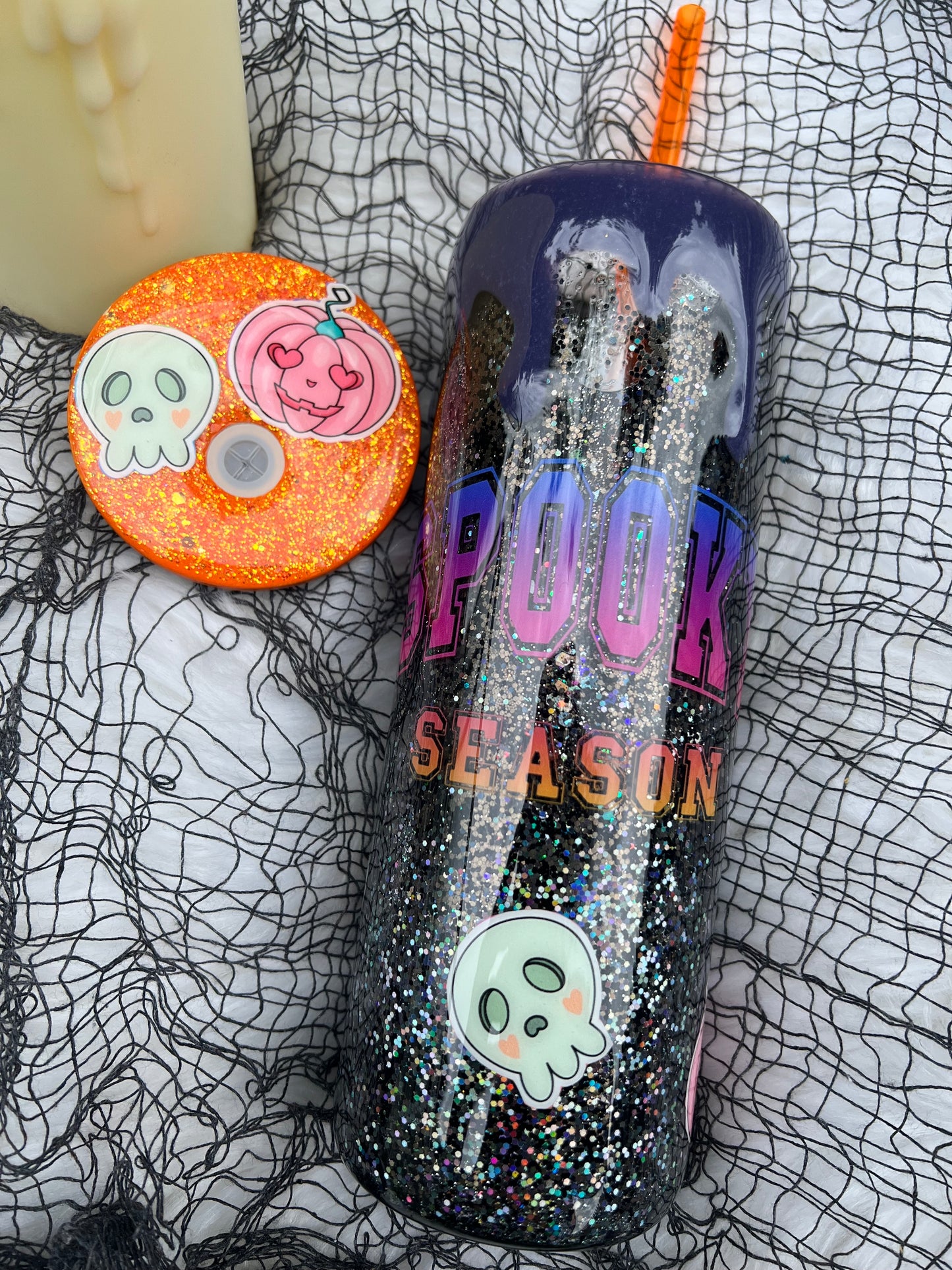 20oz Spooky Season Glitter Globe Design