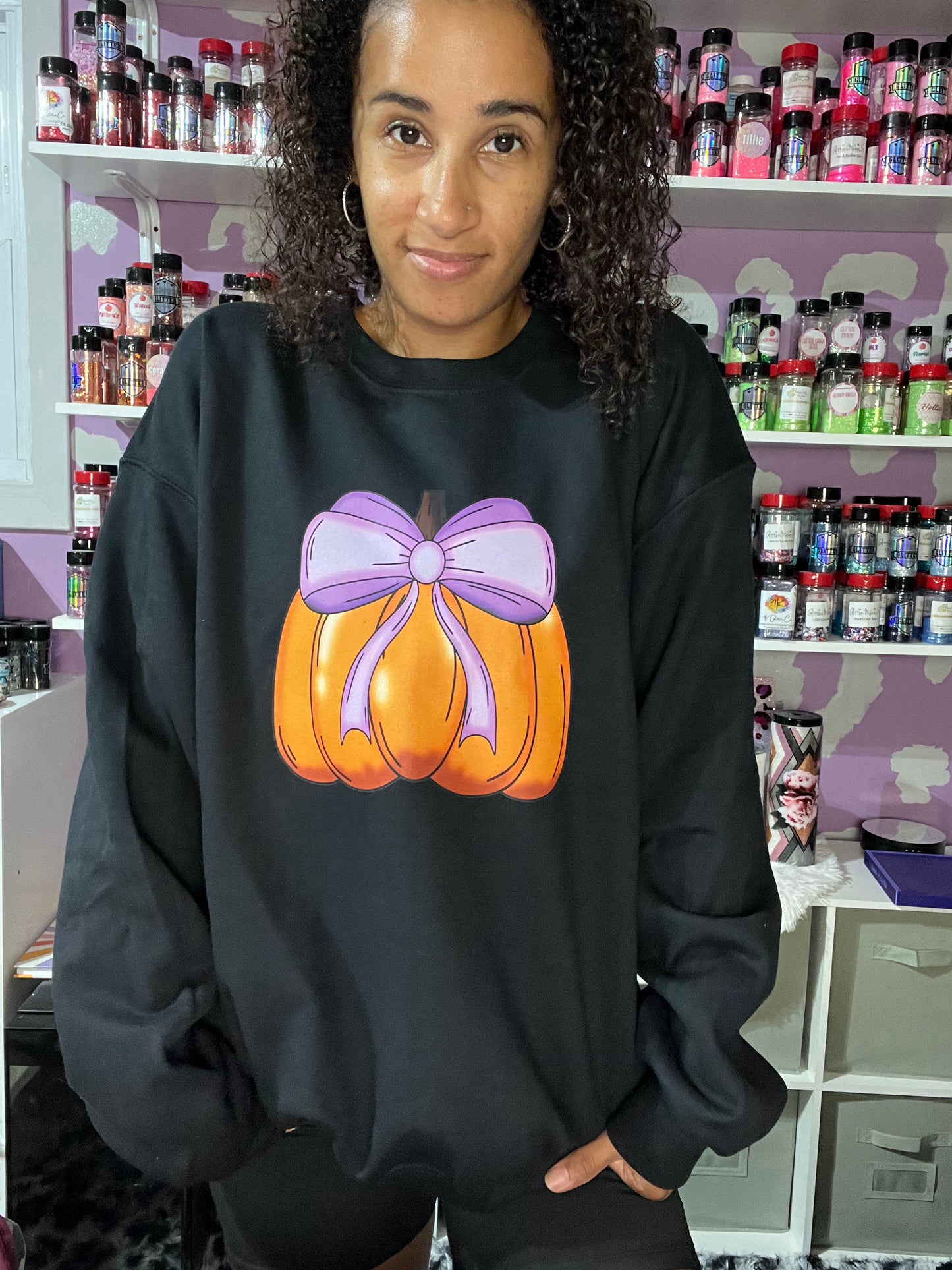 Pumpkin Bow Crewneck Size large